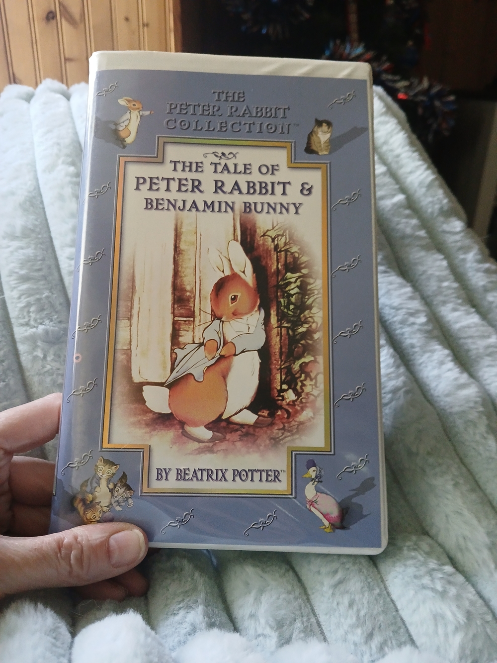Peter Rabbit & Benjamin Bunny VHS tape- Blue Cover
